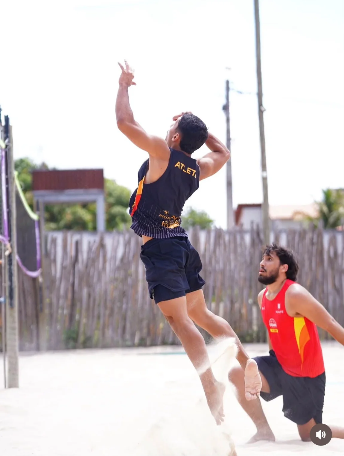 Foto de partida esportiva na areia 2